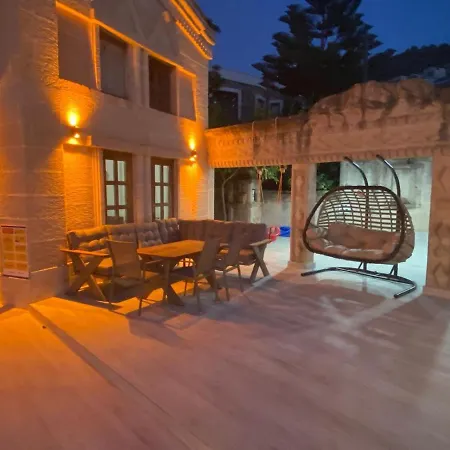 ヴィラ Beach Front Villa *